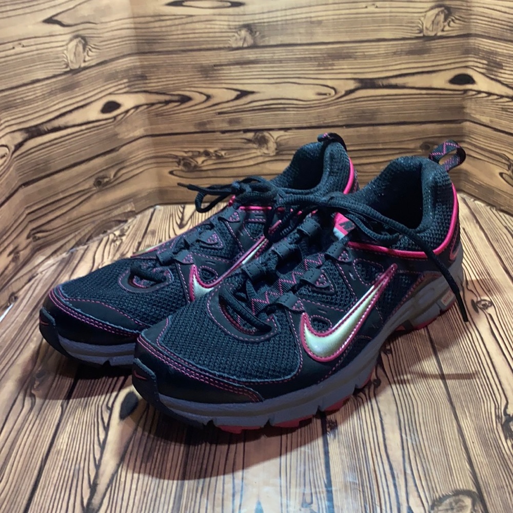 Women’s Nike Air ALVORD9 Sz 8